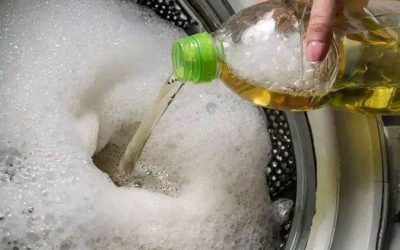 Ocet je klíčem k bělejšímu prádlu a měkčím ručníkům, ale většina lidí ho používá špatně. Zde je návod, jak ho správně používat.