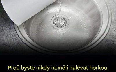 Proč byste nikdy neměli nalévat vroucí vodu do kuchyňského dřezu – a co dělat místo toho
