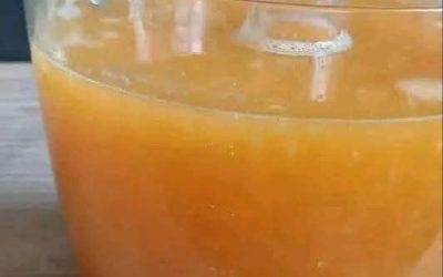 Detoxikační nápoj pro ploché břicho: Co potřebujete vědět a jak si ho připravit
